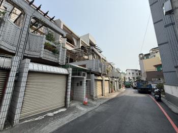 大橋大地坪車庫透天