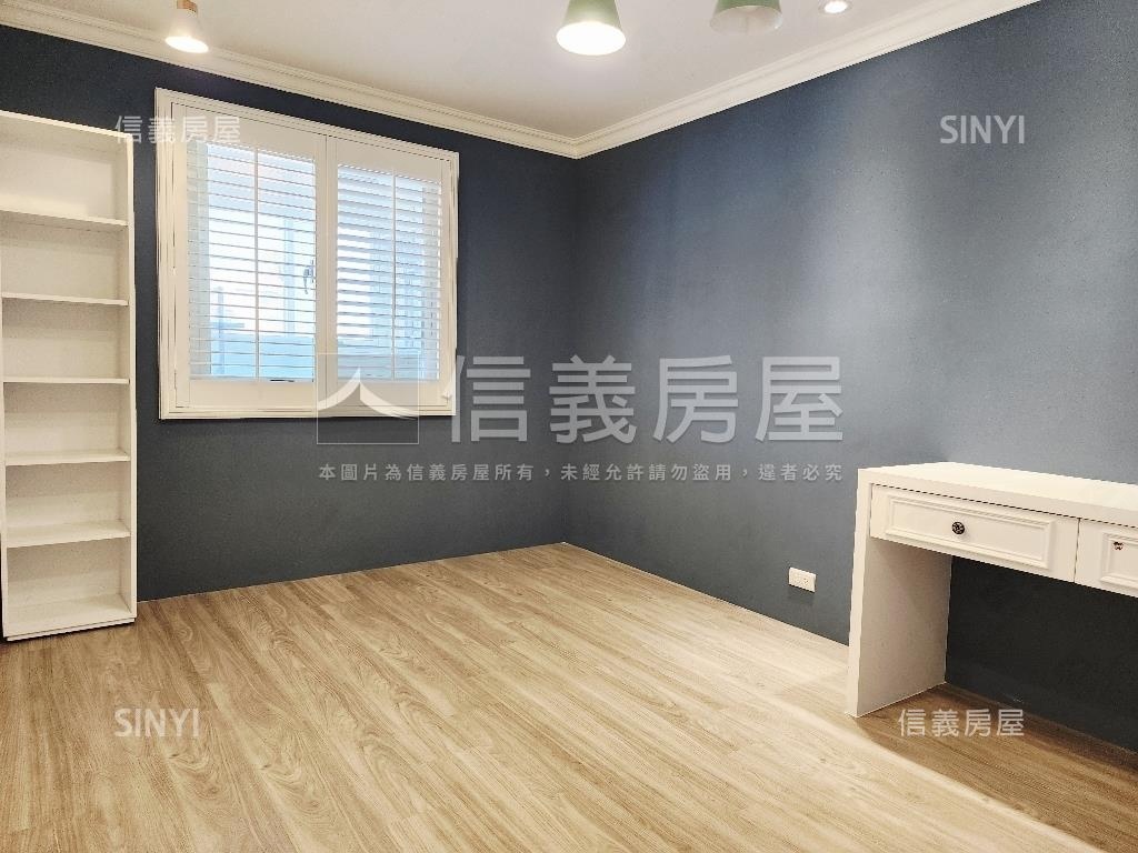 捷運高樓美裝三房房屋室內格局與周邊環境