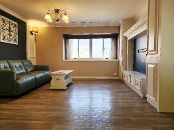 捷運高樓美裝三房