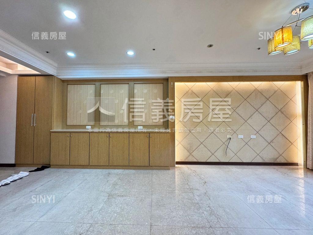 Ａ９鉑晶邊間高樓三房車房屋室內格局與周邊環境