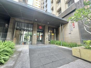 九月采掬美三房休旅車位