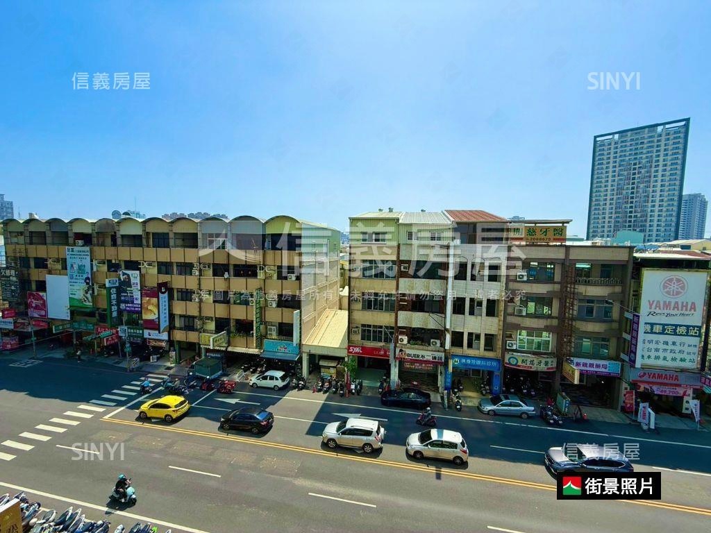 世紀之門三房美妝車位房屋室內格局與周邊環境