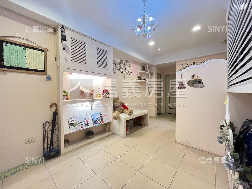 逢甲黃金地段－收租６套房屋室內格局與周邊環境