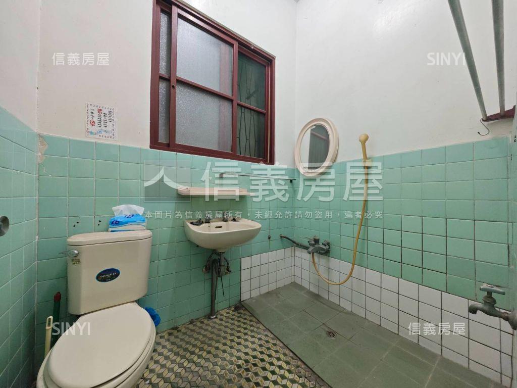 海安路近鯨吞燒大坪透天房屋室內格局與周邊環境