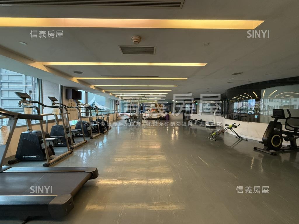 捷運囍多帝王樓層美妝戶房屋室內格局與周邊環境