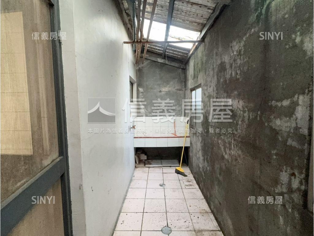 楊梅新江路４房透天房屋室內格局與周邊環境