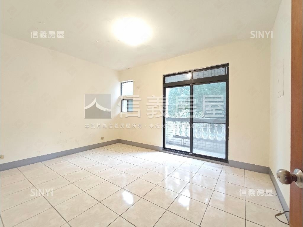 楊梅新江路４房透天房屋室內格局與周邊環境