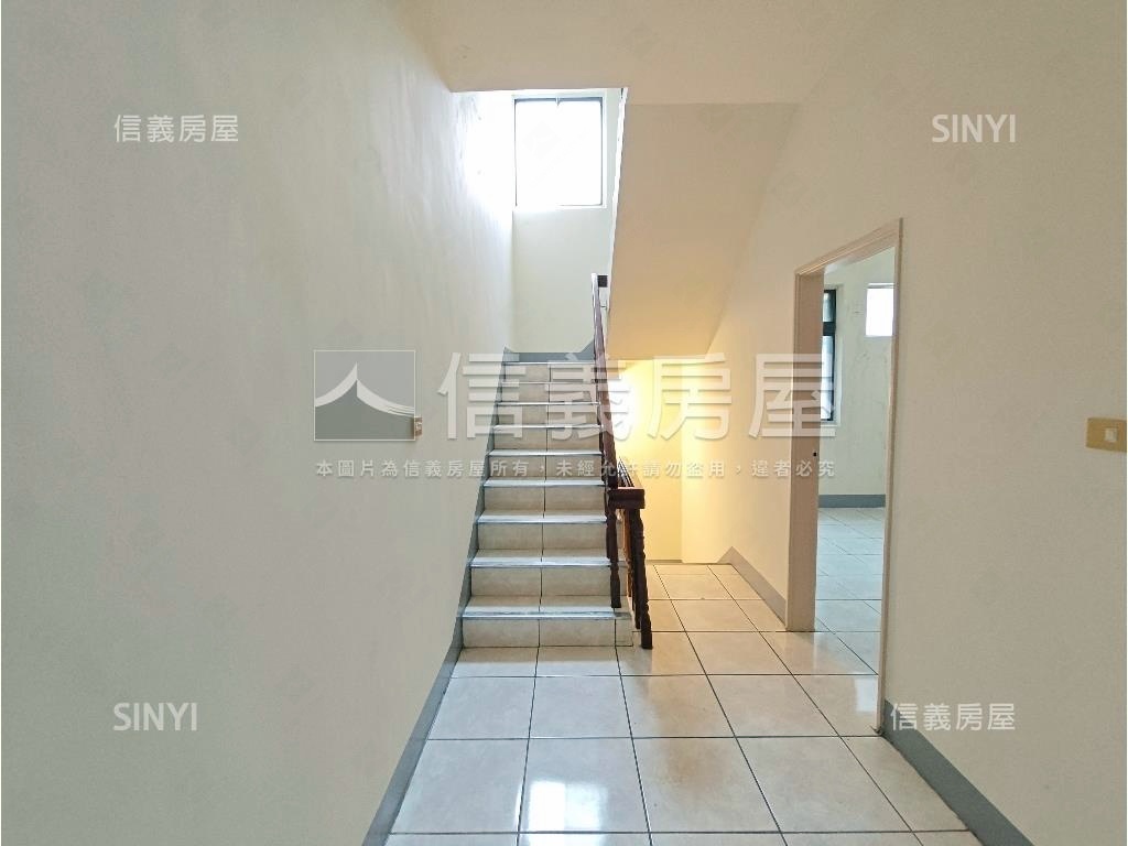 楊梅新江路４房透天房屋室內格局與周邊環境