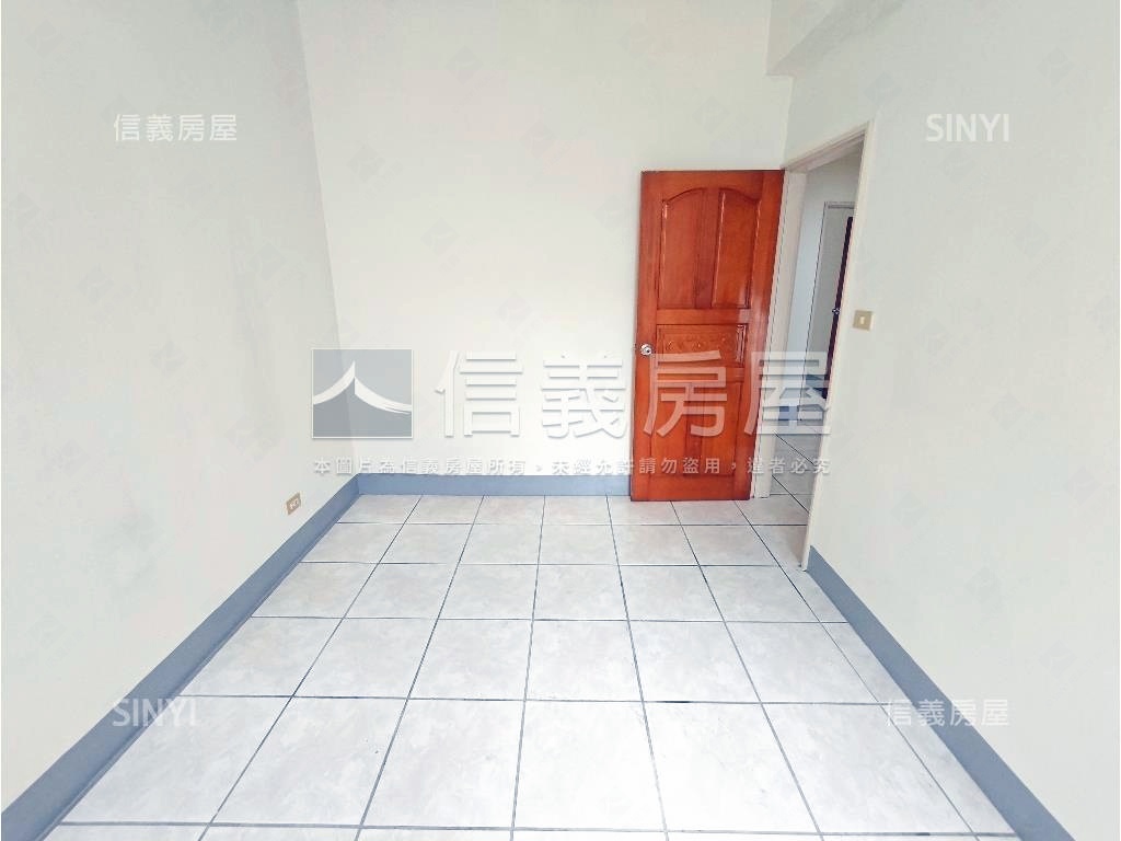 楊梅新江路４房透天房屋室內格局與周邊環境