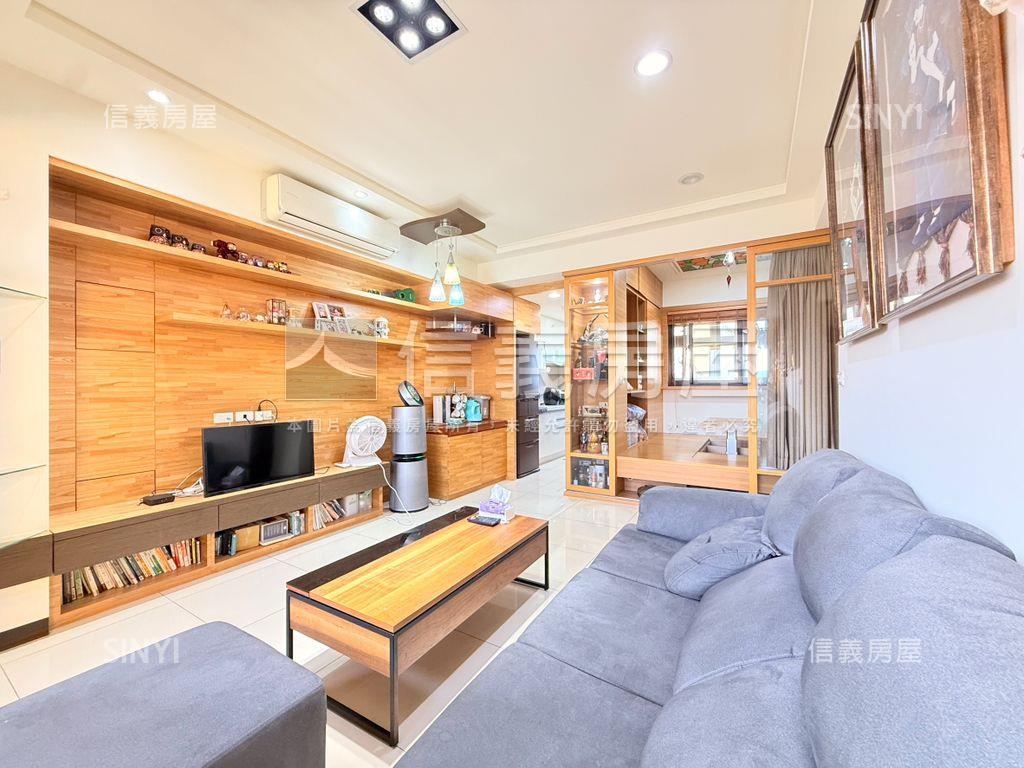 斐麗高樓景觀近捷運三房房屋室內格局與周邊環境