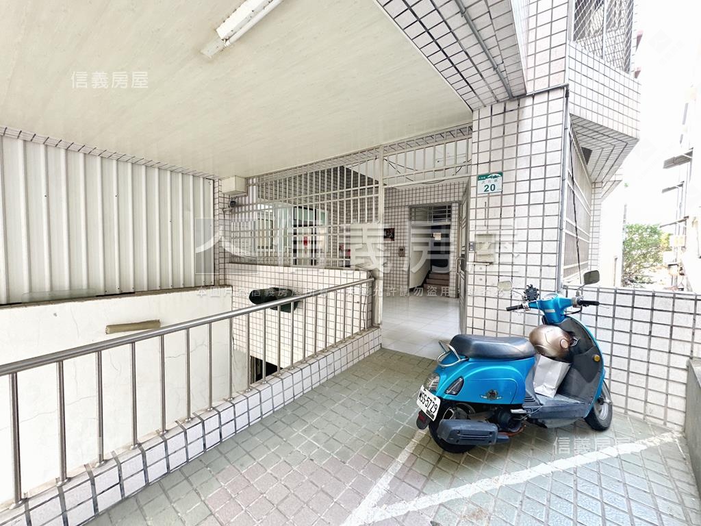 專．近捷運一樓美三房平車房屋室內格局與周邊環境