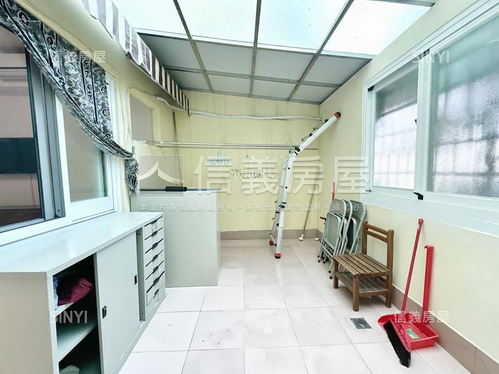 專．近捷運一樓美三房平車房屋室內格局與周邊環境