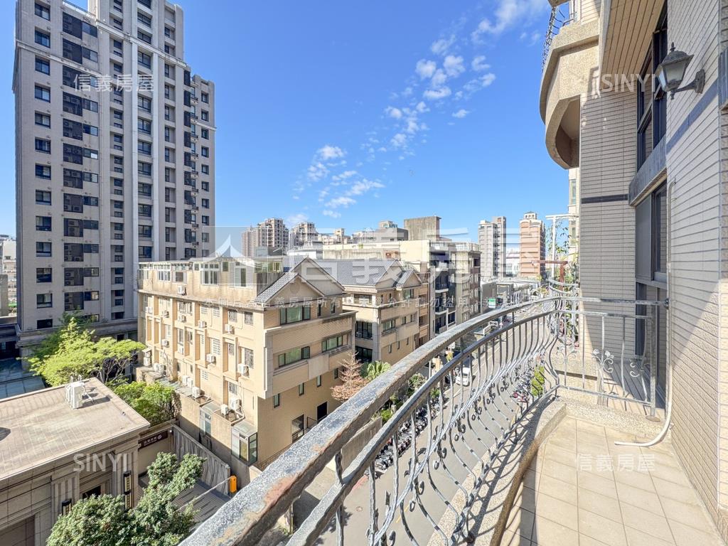 家華國寶｜近遠百採光戶房屋室內格局與周邊環境