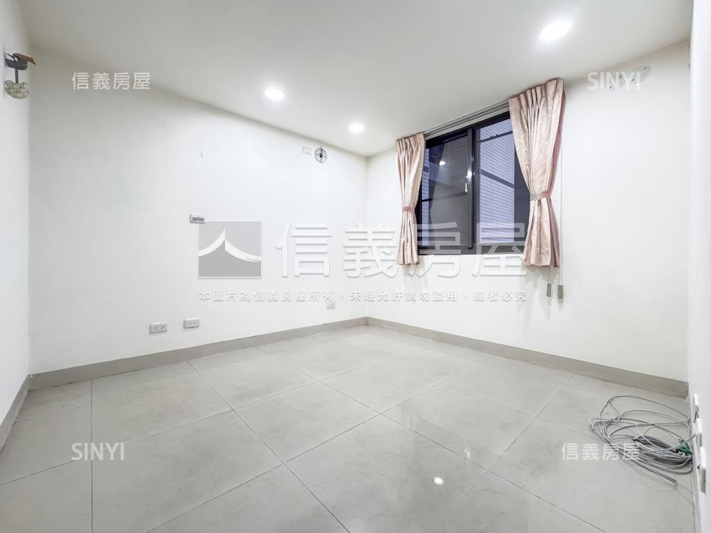 家華國寶｜近遠百採光戶房屋室內格局與周邊環境