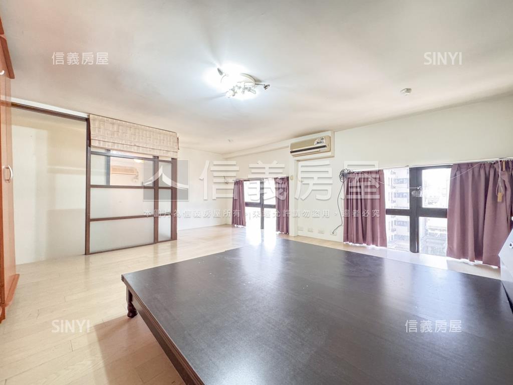 家華國寶｜近遠百採光戶房屋室內格局與周邊環境