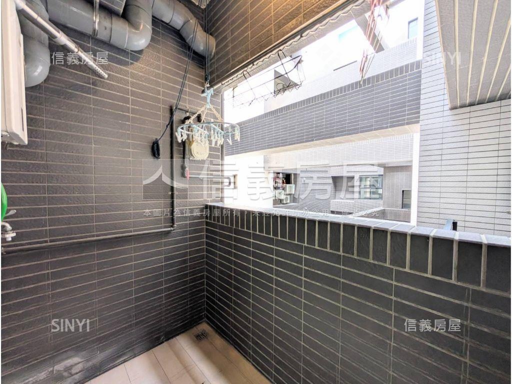水岸花園高樓景觀三房平車房屋室內格局與周邊環境