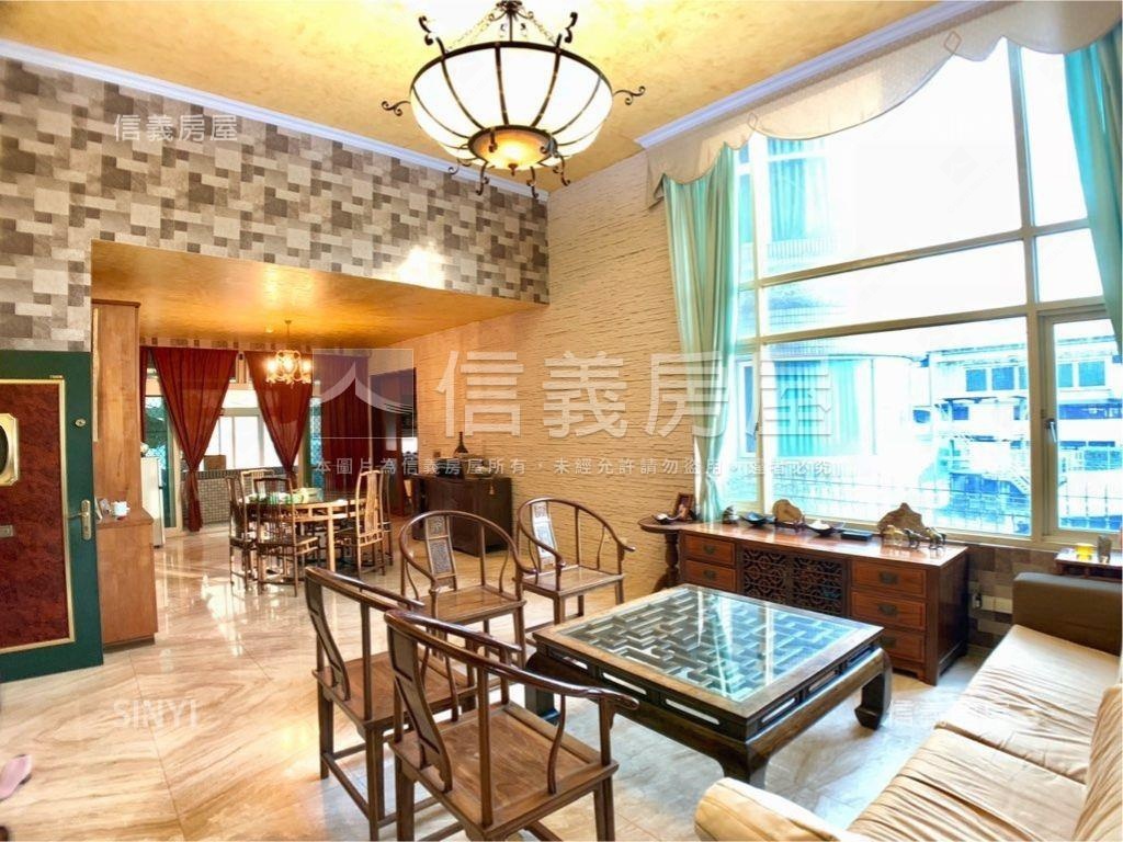 河景挑高大空間邊間車位房屋室內格局與周邊環境