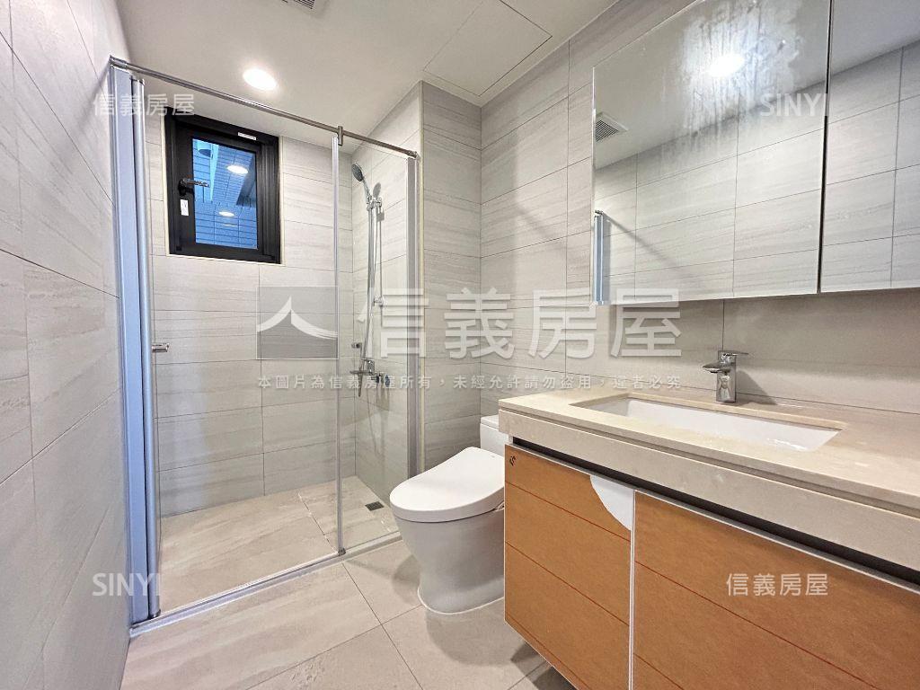 近捷運３房平車登陽豐之丘房屋室內格局與周邊環境