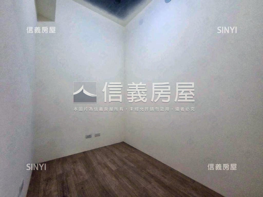 宜雄國際ＯＮＥ雙車位美屋房屋室內格局與周邊環境