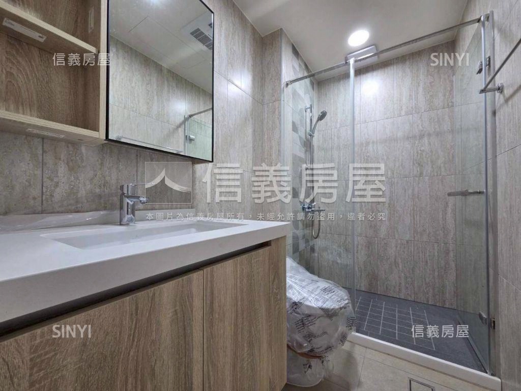宜雄國際ＯＮＥ雙車位美屋房屋室內格局與周邊環境