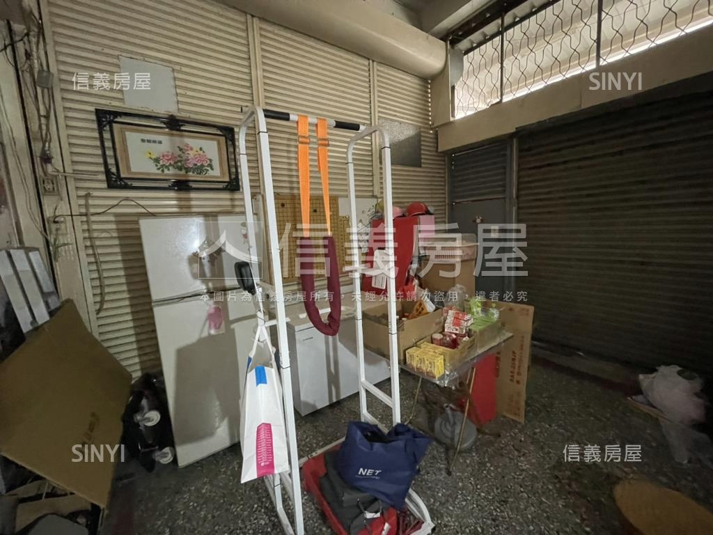 近縣府公園小資店住房屋室內格局與周邊環境