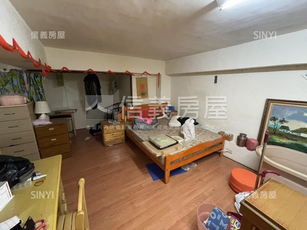 近縣府公園小資店住房屋室內格局與周邊環境