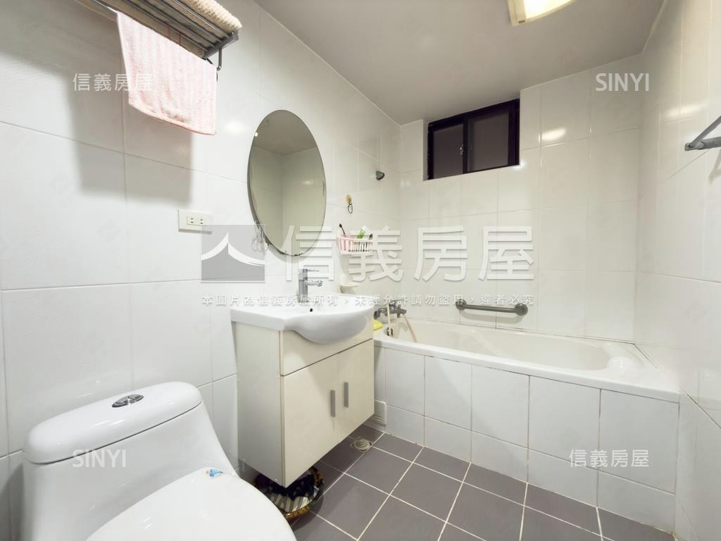 飛駝採光間三房有車位房屋室內格局與周邊環境