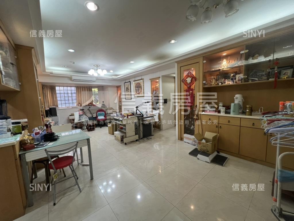 松城甲標朝南面中庭房屋室內格局與周邊環境