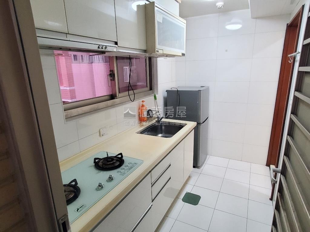台北正旺稀有釋出３房房屋室內格局與周邊環境