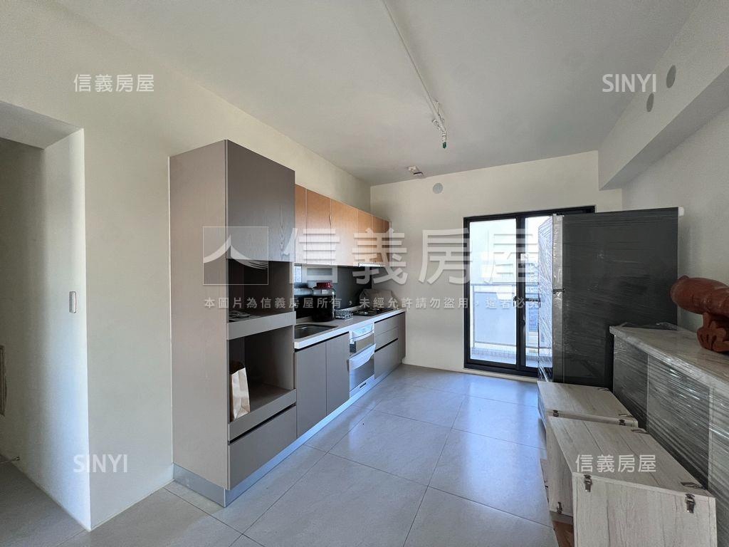 Ｖ建築三房雙車位。大器房屋室內格局與周邊環境