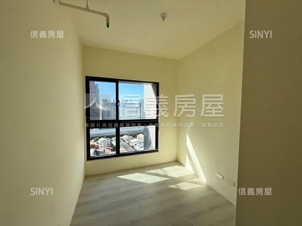 Ｖ建築三房雙車位。大器房屋室內格局與周邊環境