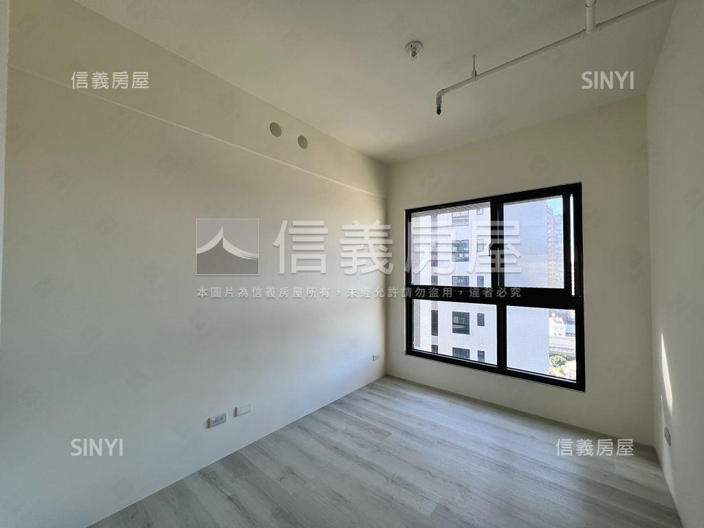 Ｖ建築三房雙車位。大器房屋室內格局與周邊環境