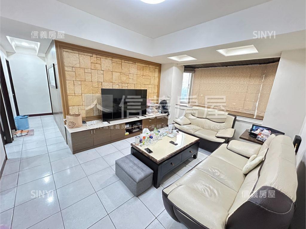 專任捷運年代美三房房屋室內格局與周邊環境