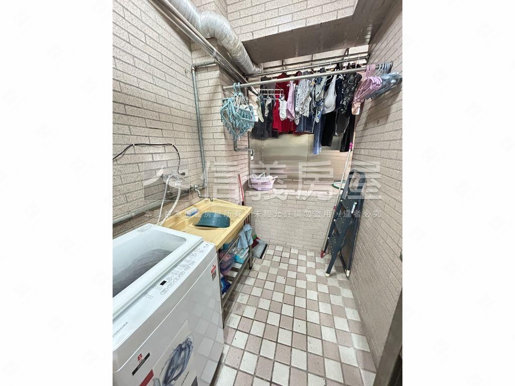 專任捷運年代美三房房屋室內格局與周邊環境