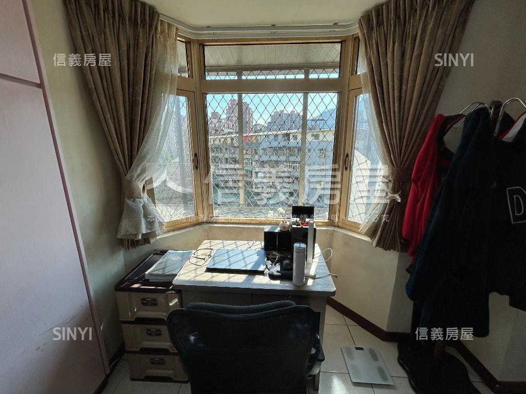 專任捷運年代美三房房屋室內格局與周邊環境