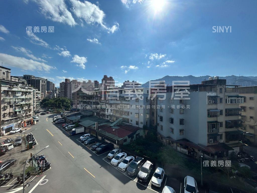 專任捷運年代美三房房屋室內格局與周邊環境