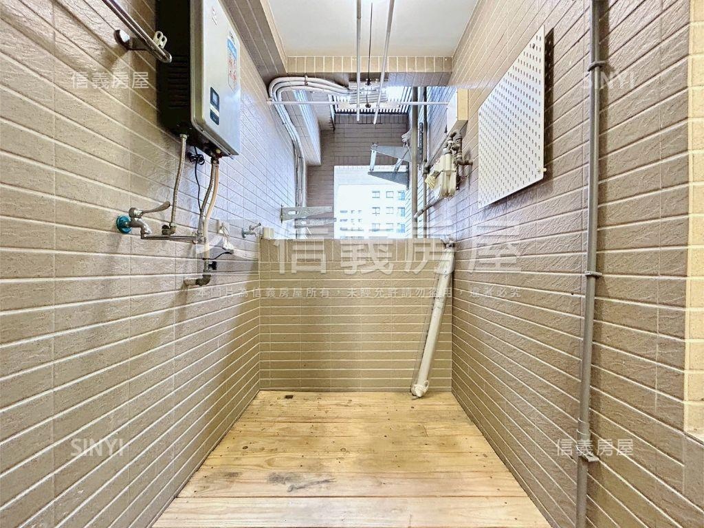 看山有視野三房平車房屋室內格局與周邊環境