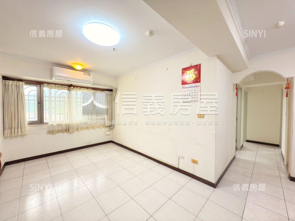 頂埔捷運。高樓景觀三房房屋室內格局與周邊環境