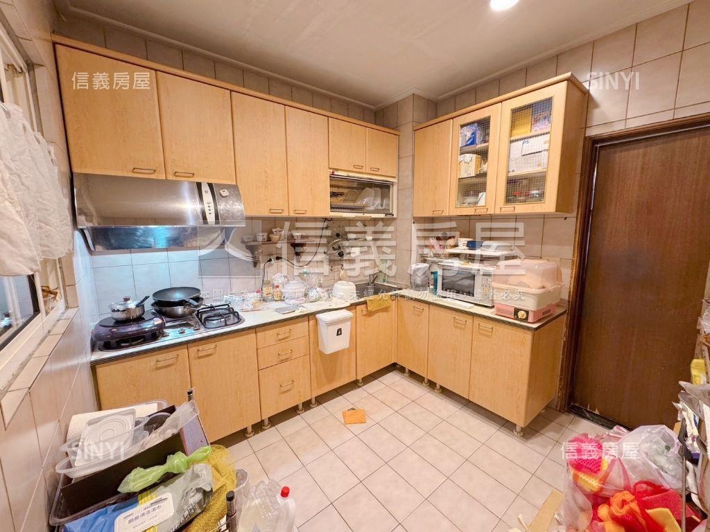 伯爵五代平巷上疊鳥語花房屋室內格局與周邊環境