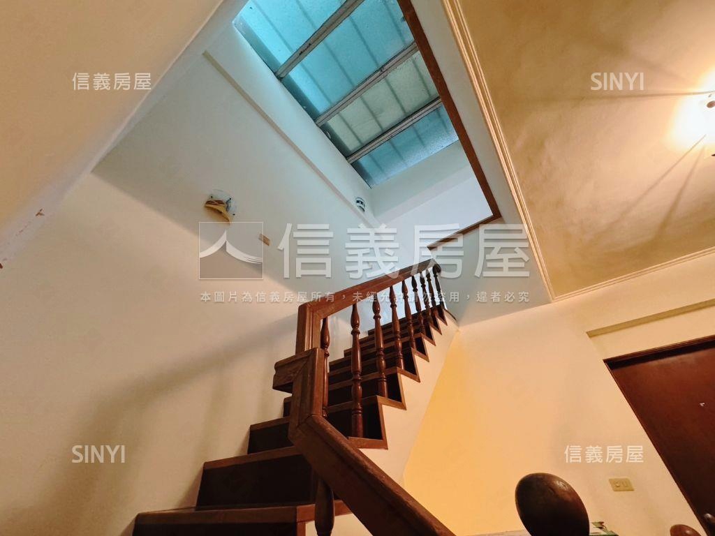 伯爵五代平巷上疊鳥語花房屋室內格局與周邊環境