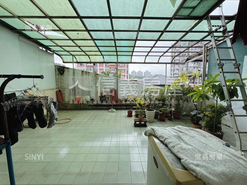 伯爵五代平巷上疊鳥語花房屋室內格局與周邊環境