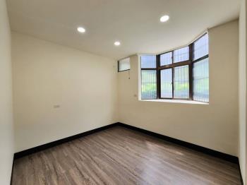 ★稀有１樓附車位