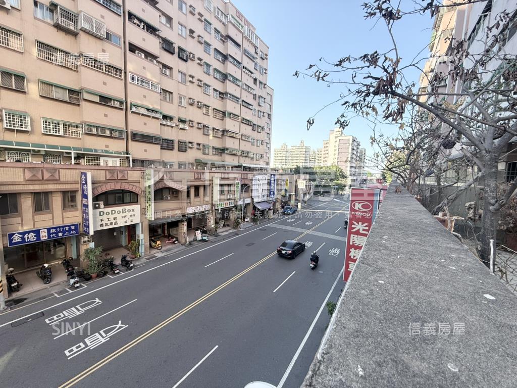 大道新城三房平車露臺戶房屋室內格局與周邊環境