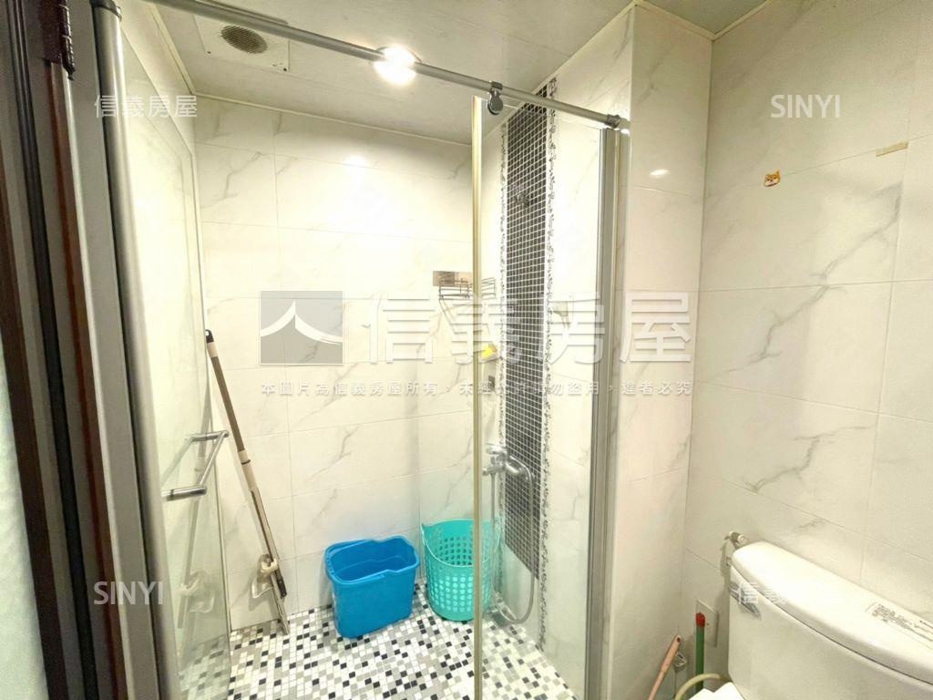 面球場高樓景觀３＋１平車房屋室內格局與周邊環境