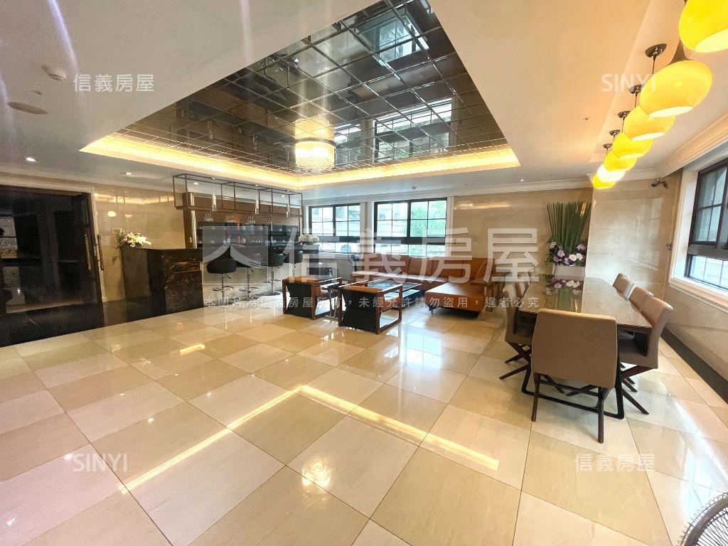 面球場高樓景觀３＋１平車房屋室內格局與周邊環境