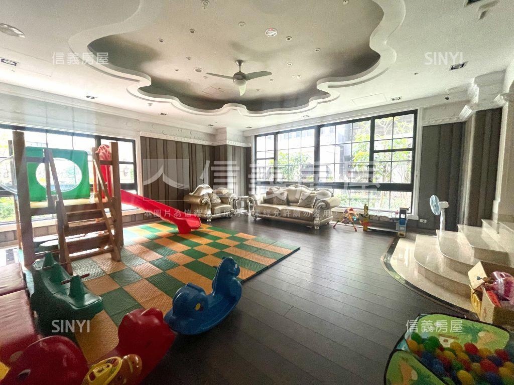 面球場高樓景觀３＋１平車房屋室內格局與周邊環境