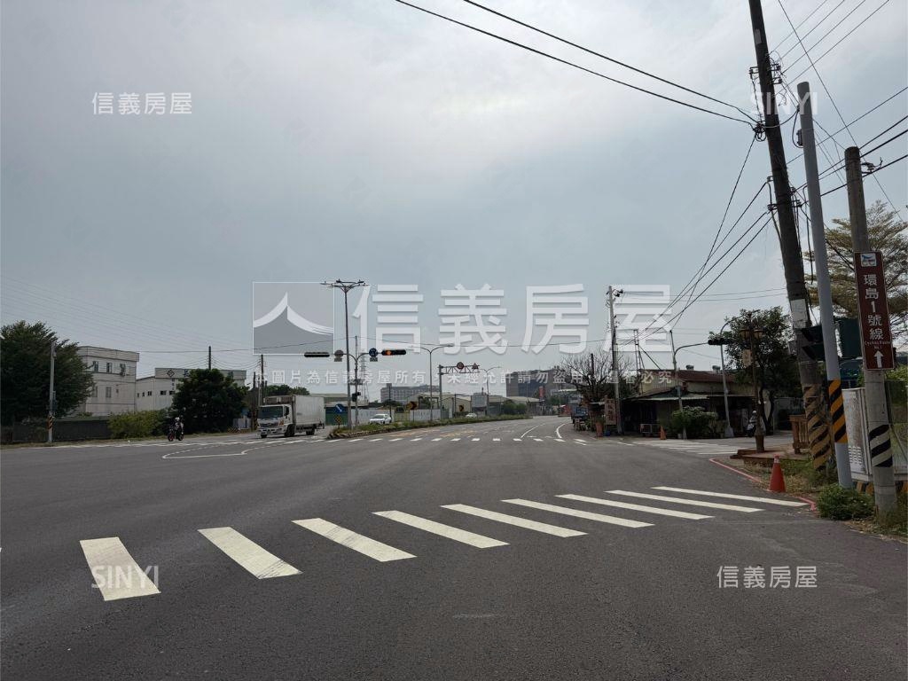 新市加油站旁土地房屋室內格局與周邊環境