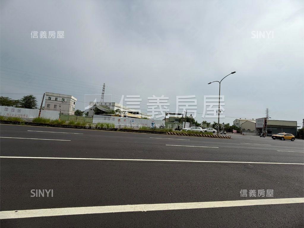 新市加油站旁土地房屋室內格局與周邊環境