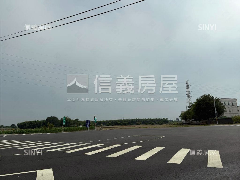 新市加油站旁土地房屋室內格局與周邊環境