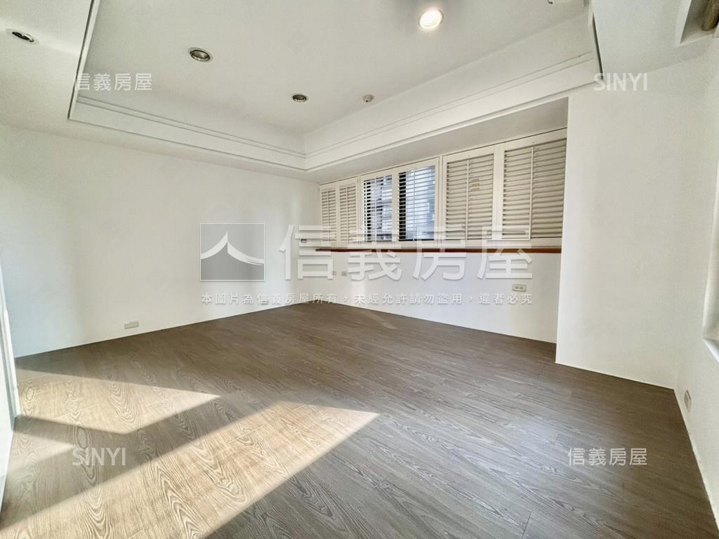 河堤維也納ＤＣ三房平車房屋室內格局與周邊環境